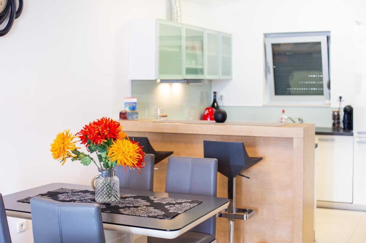 Apartment Sweet Memories سفيتي ستيفان المظهر الخارجي الصورة